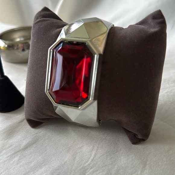 Bundle of Bangles Vibrant Geometric Bangle Collection - Picture 5 of 15